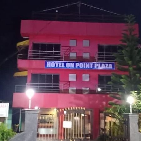 On Point Plaza Bed and Breakfast Murūd Εξωτερικό φωτογραφία