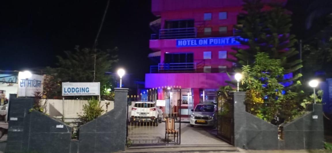 On Point Plaza Bed and Breakfast Murūd Εξωτερικό φωτογραφία