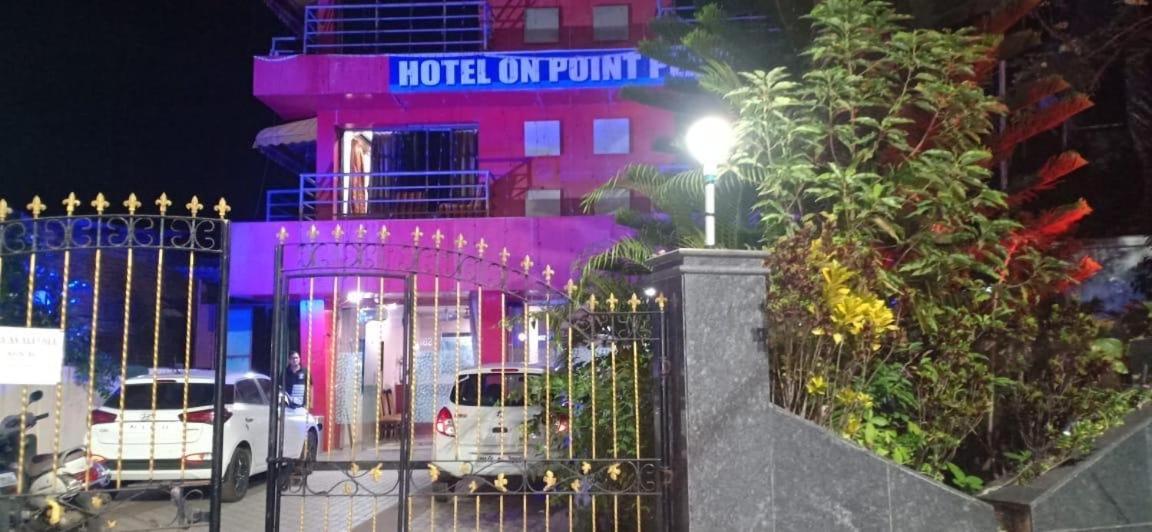 On Point Plaza Bed and Breakfast Murūd Εξωτερικό φωτογραφία