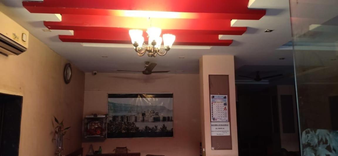 On Point Plaza Bed and Breakfast Murūd Εξωτερικό φωτογραφία