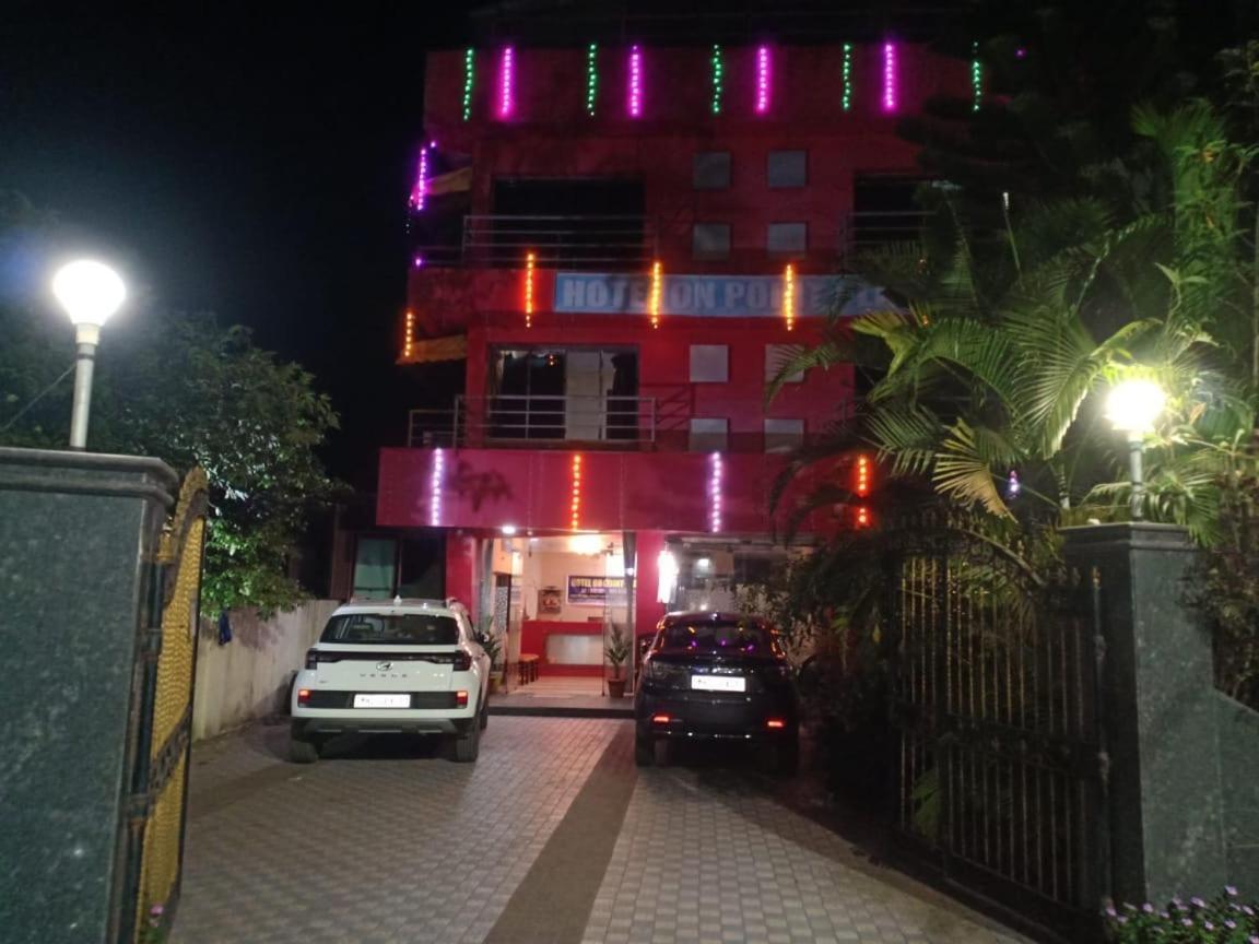 On Point Plaza Bed and Breakfast Murūd Εξωτερικό φωτογραφία