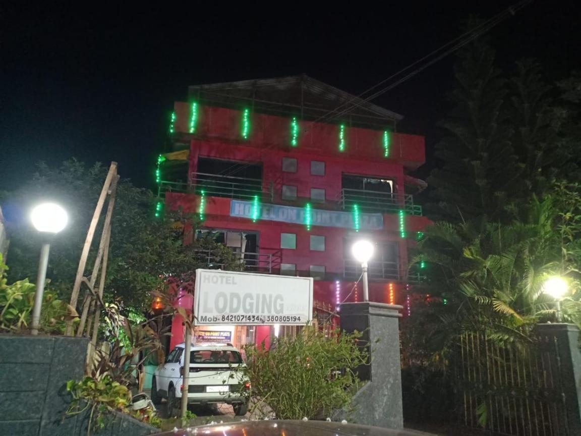 On Point Plaza Bed and Breakfast Murūd Εξωτερικό φωτογραφία