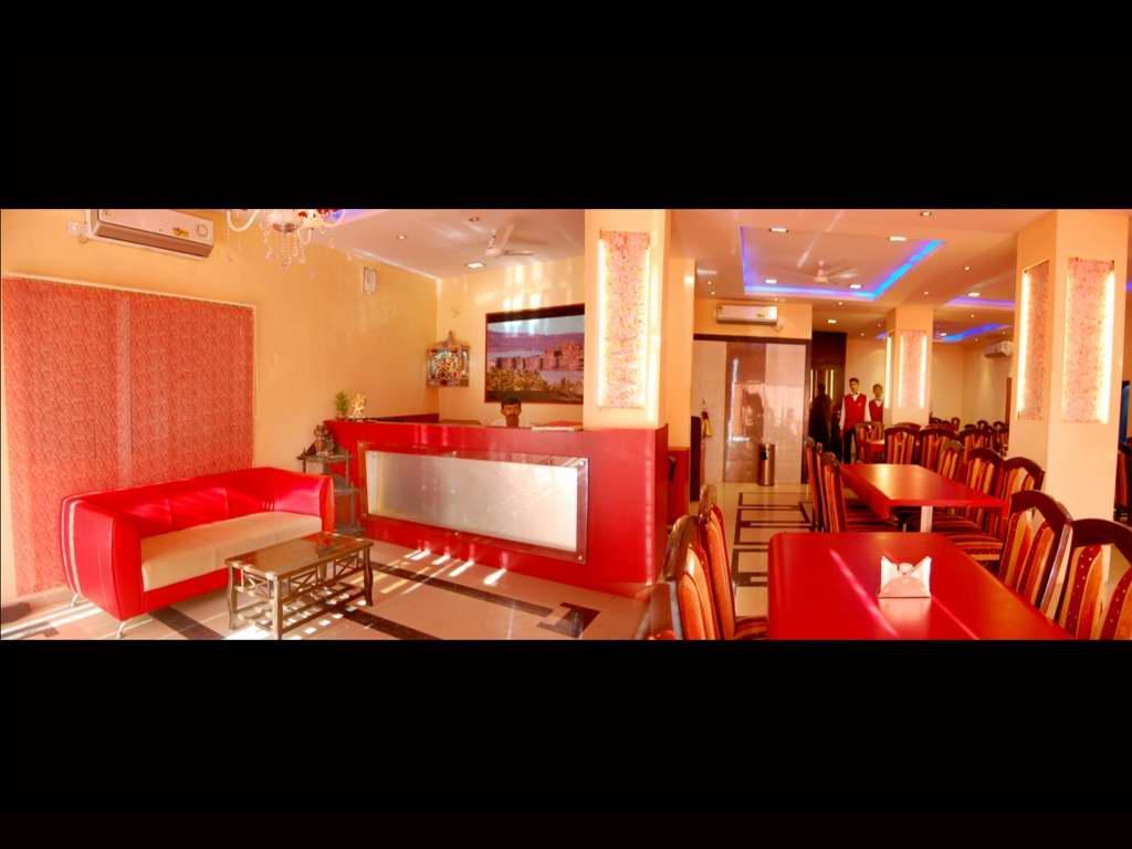 On Point Plaza Bed and Breakfast Murūd Εξωτερικό φωτογραφία