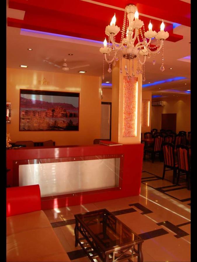 On Point Plaza Bed and Breakfast Murūd Εξωτερικό φωτογραφία
